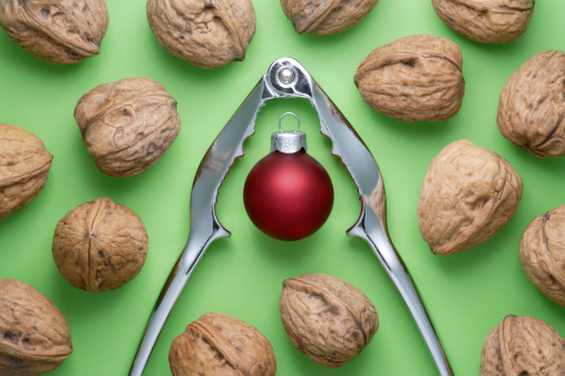 xmas-nuts-green
